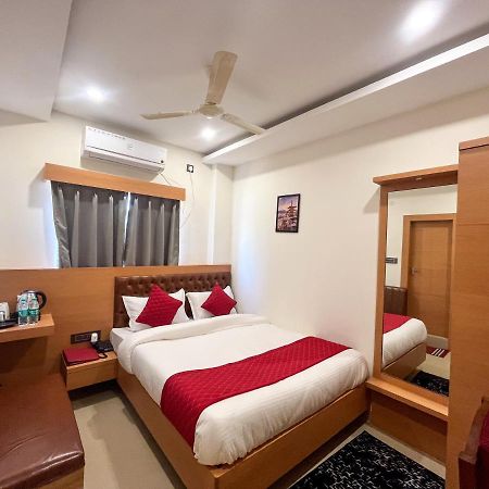 Air Valley Inn Guwahati Exteriör bild
