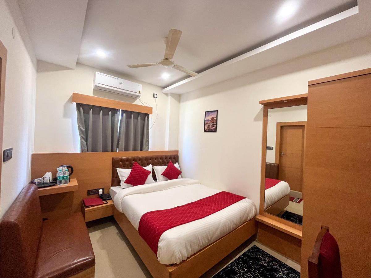Air Valley Inn Guwahati Exteriör bild