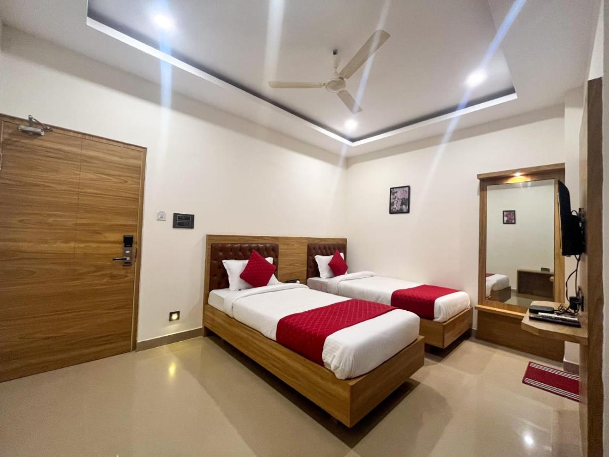 Air Valley Inn Guwahati Exteriör bild